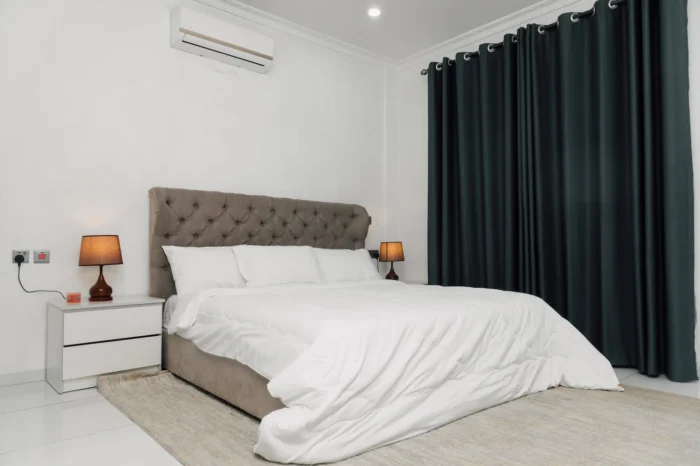 BEDROOM #12